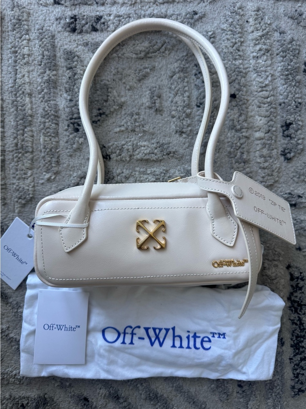 Off-White East West Shoulder Bag Light Beige Ivory Leather New With Tag $995